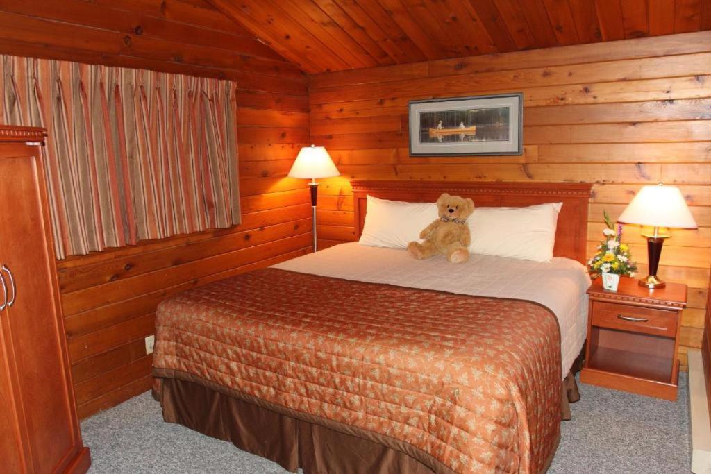 Lac Le Jeune Nature Resort Logan Lake Kültér fotó