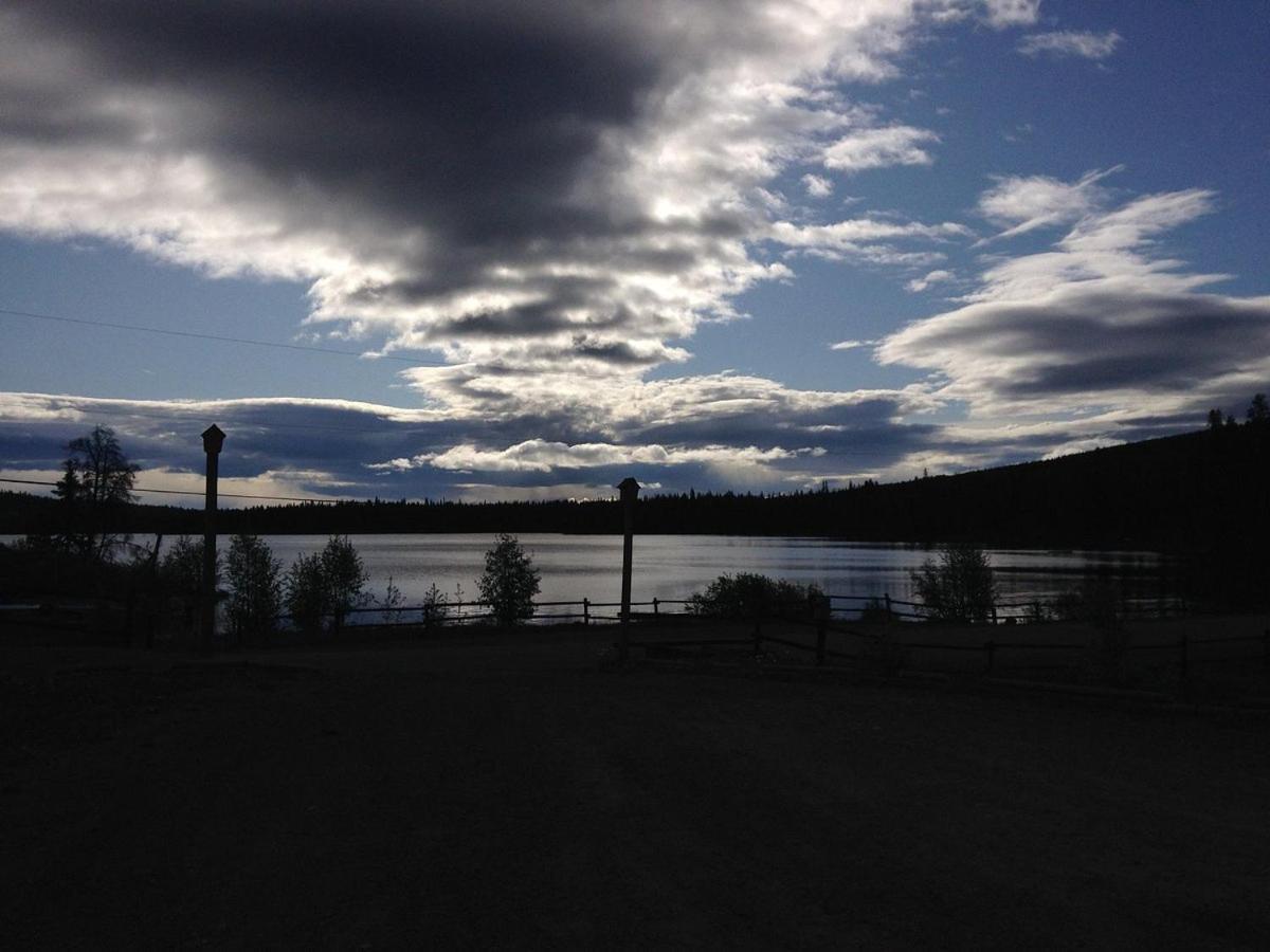 Lac Le Jeune Nature Resort Logan Lake Kültér fotó
