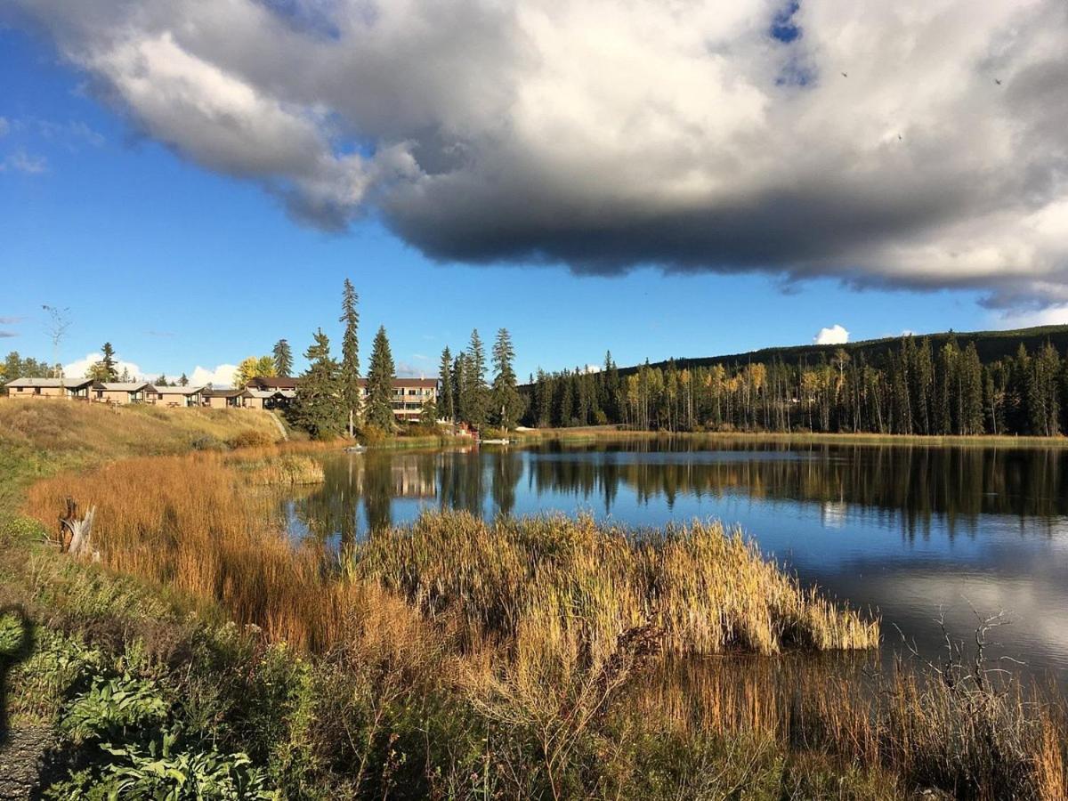 Lac Le Jeune Nature Resort Logan Lake Kültér fotó