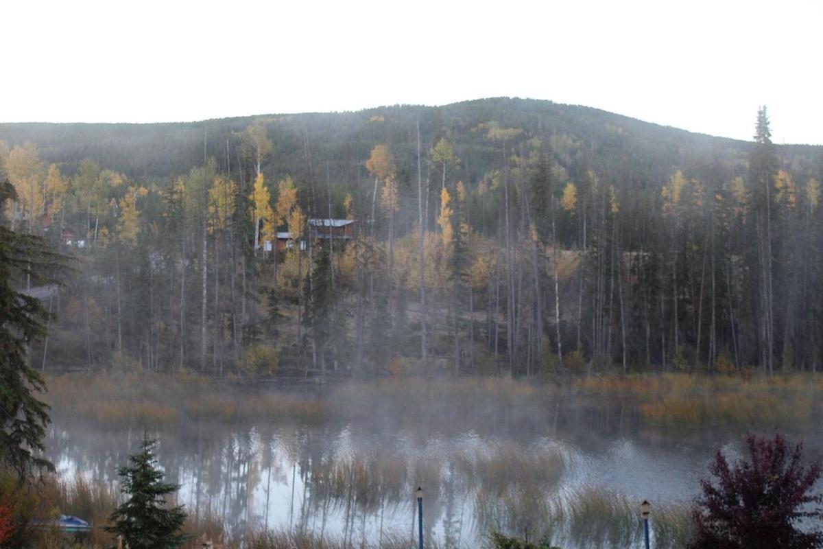 Lac Le Jeune Nature Resort Logan Lake Kültér fotó