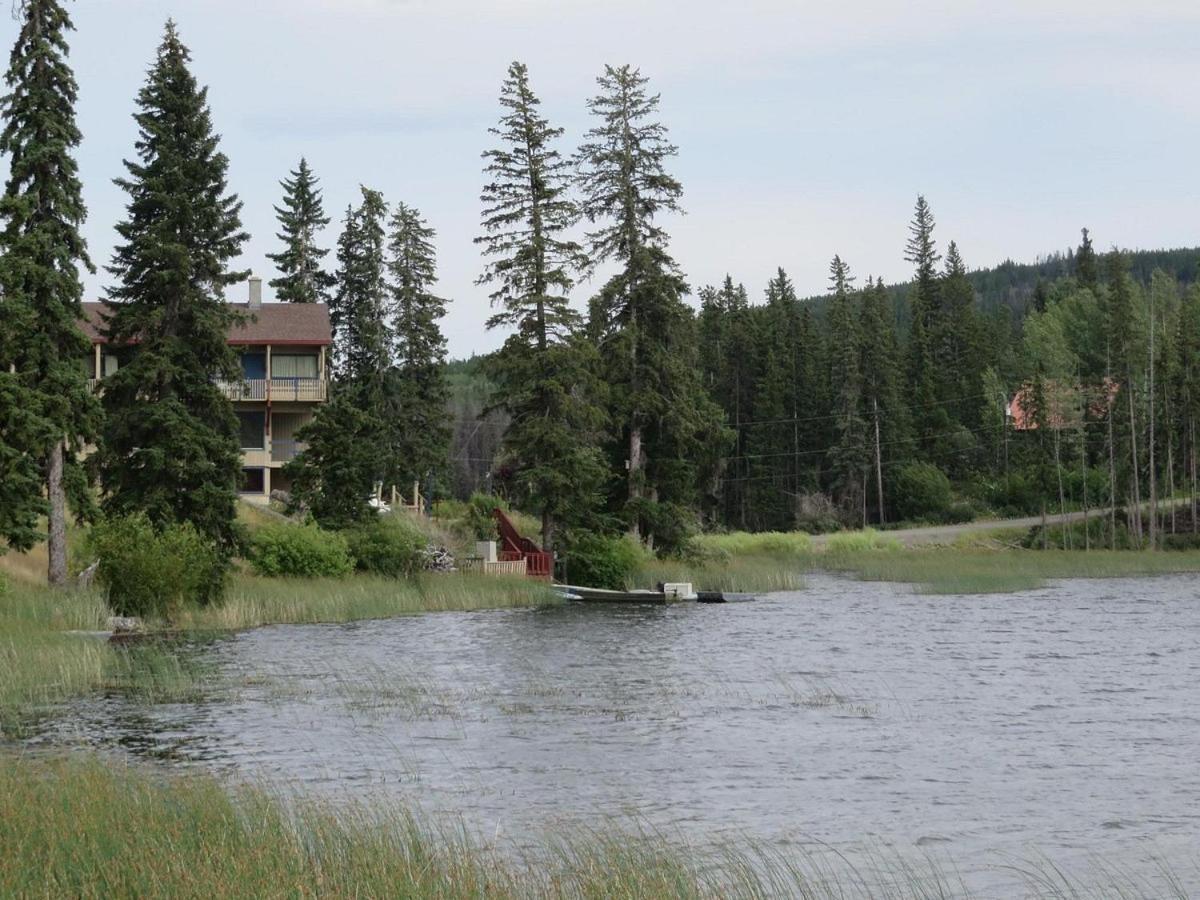 Lac Le Jeune Nature Resort Logan Lake Kültér fotó