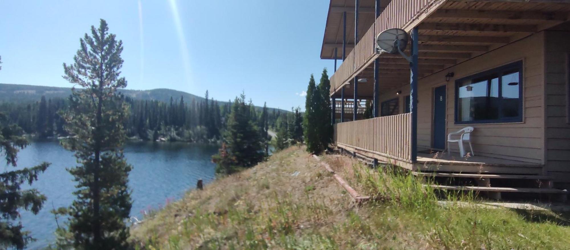 Lac Le Jeune Nature Resort Logan Lake Kültér fotó